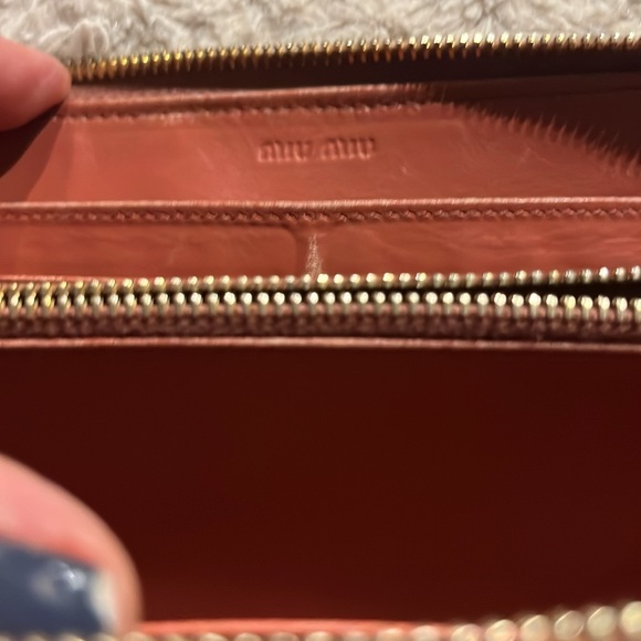 Mui Mui Crock Embossed Pink Wallet - Picture 5 of 11